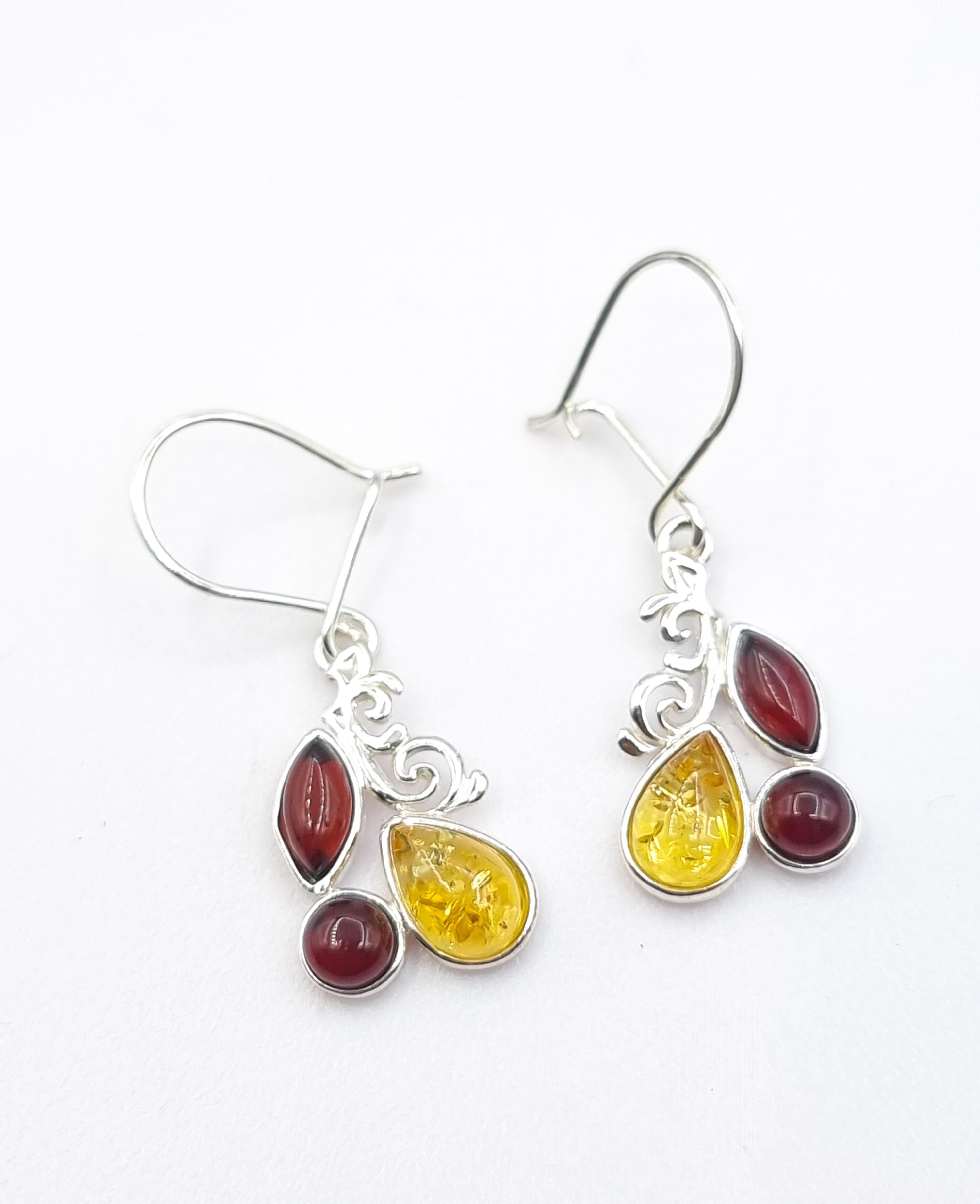 Egg yolk amber earrings, T-shaped amber earrings, elegant earring, dangle earring, gift, genuine amber, sterling shops silver