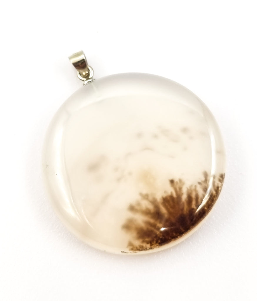 A beautiful large round natural Dendritic Landscape Agate pendant with a 925 Sterling Silver bail. A stunning creation of Mother Nature, depicting the inclusions as a bunch of herbs. Truly a piece of art!